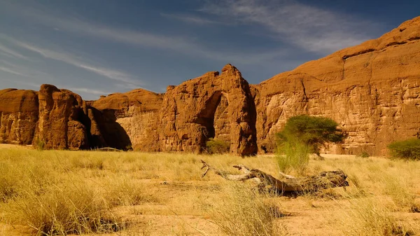 Resumen Formación rocosa en meseta Ennedi en el valle de Terkei en Chad — Foto de Stock