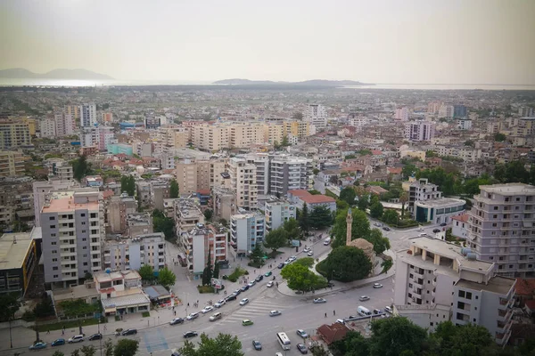 Vista panorámica aérea de la ciudad y el mar de Vlore, Albania — Foto de Stock