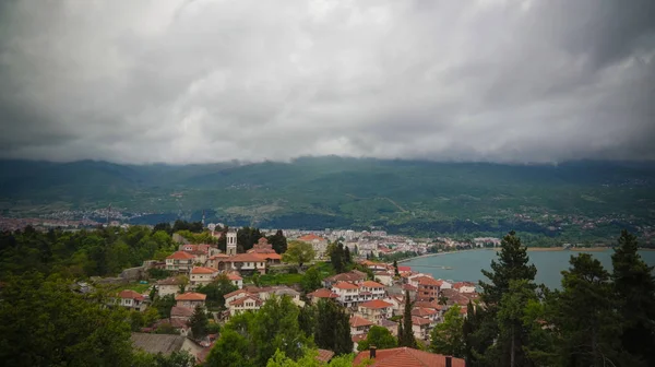 Légi panorámát az Ohridi-tótól és a város Samuels erőd, Észak-Macedónia — Stock Fotó