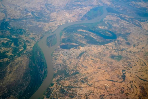 Avião aéreo com vista para Chari ou Shari River, fronteira natural entre o Chade e os Camarões — Fotografia de Stock