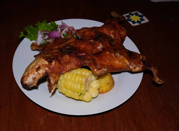 Cuy Imagenes Fotos De Stock Y Vectores Shutterstock