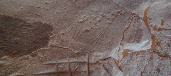 Vaca - Pinturas rupestres y petroglifos en Tamezguida en el parque nacional Tassili nAjjer, Argelia — Foto de Stock