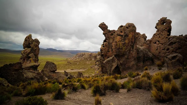 Sandsten stenformation på Imata i Salinas och Aguada Blanca nationella bokning, Arequipa, Peru — Stockfoto