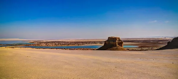 Krajina z kopce poblíž Wadi El Rayyan, Faiyum, Egypt — Stock fotografie