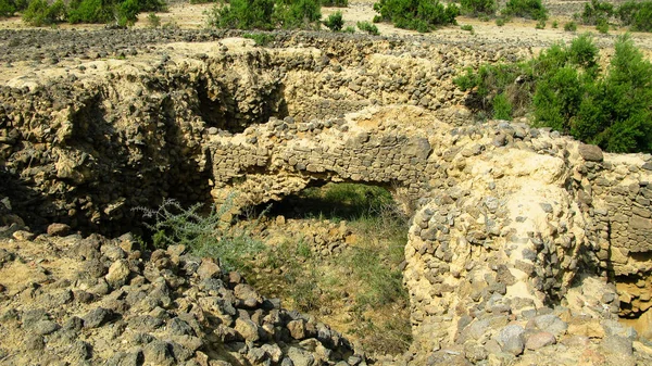Ruina de antiguas excavaciones arqueológicas históricas en Adulis, Eritrea — Foto de Stock