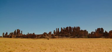 Çad 'de Plato Ennedi aka taş ormanı soyut rock oluşumu