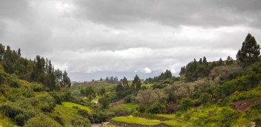 Puca Pucara aka Kırmızı Kale Cuzco, Peru kalıntıları görünümü