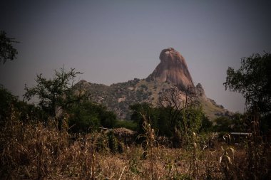 Sara kabile insanlar mataya Köyü ile lanscape, Guera, Çad