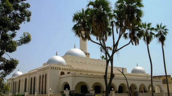 Pohled z exteriéru k mešity Šejch Hanafi, Massawa, Eritrea — Stock fotografie