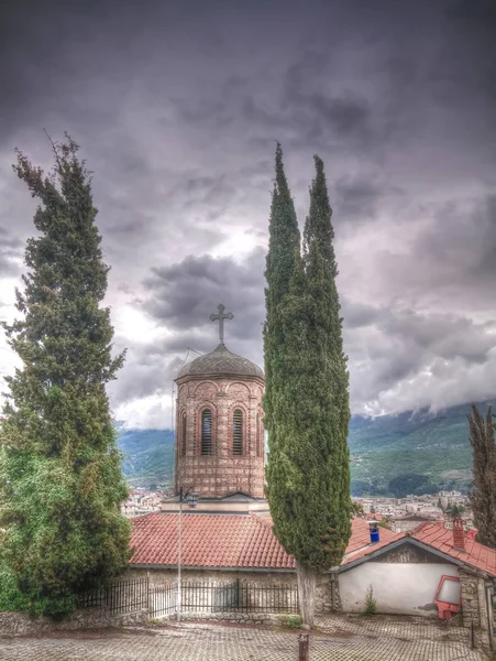 Vista exterior a la iglesia Presveta Bogorodica Kamensko, Ohrid, Macedonia del Norte — Foto de Stock