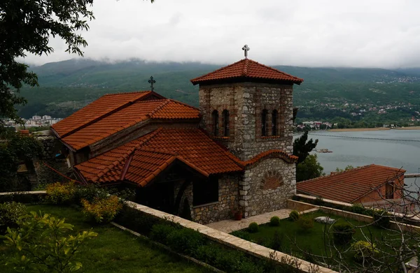 Kilise küçük St Vrach St Cosmas ve Damian, Ohri, Kuzey Makedonya dış görünüm — Stok fotoğraf