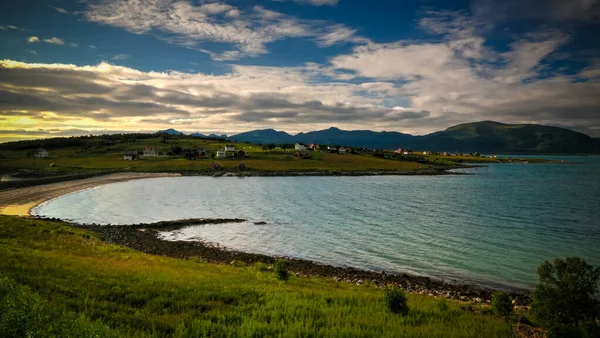 Meerblick auf valbukta, austvagoy, lofoten, norwegen — Stockfoto