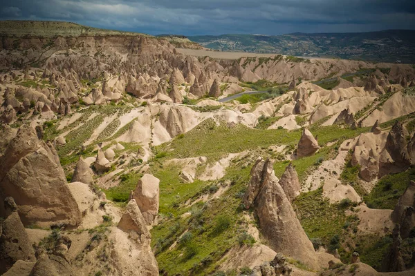 Devrent vadisine manzara panoramik görünümü aka hayal vadisi, Kapadokya, Türkiye — Stok fotoğraf