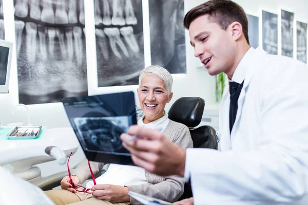 Dentiste Patient Clinique Dentaire — Photo