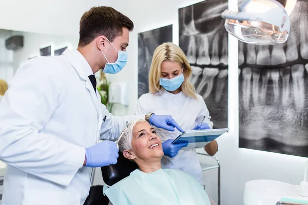 Dentiste Patient Clinique Dentaire — Photo