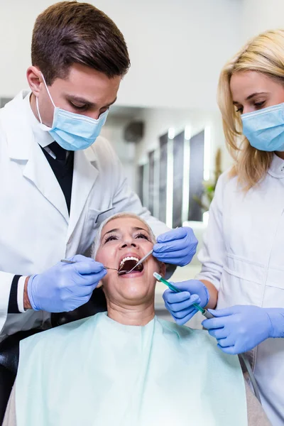 Dentista Paziente Clinica Dentistica — Foto Stock