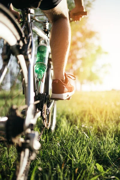 Detail Cyclist Man Feet Riding Mountain Bike Outdoor Trail Deep — Stock Photo, Image