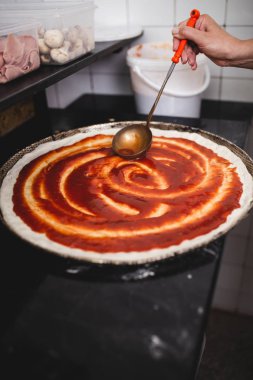 Pizza hazırlama ya da hazırlama işlemini kapat