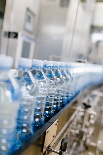 Bottelarij Water Lijn Voor Het Verwerken Botteling Van Zuiver Minerale — Stockfoto