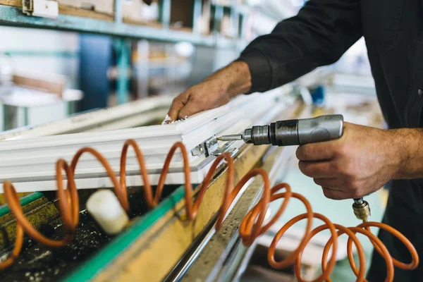 Manual Worker Cutting Aluminum Pvc Profiles Manufacturing Jobs Selective Focus — Stock Photo, Image