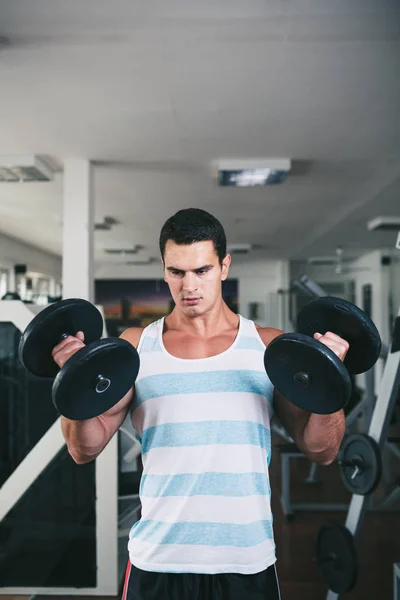 Joven Atractivo Hombre Adulto Haciendo Ejercicio Gimnasio Fitness Entrenamiento Deportivo — Foto de Stock