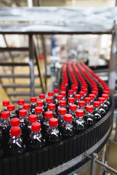Bottling Factory Black Juice Soft Drink Bottling Line Processing Bottling — Stock Photo, Image
