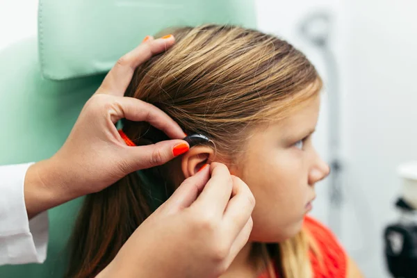 Young Girl Medical Examination Hearing Aid Checkup Otolaryngologist Office — ストック写真