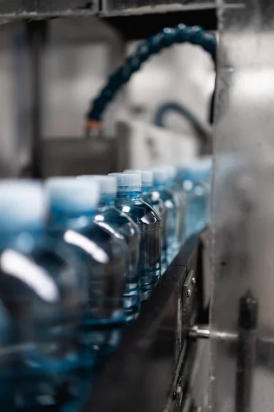 Bottelinstallatie Water Bottelen Lijn Voor Het Verwerken Botteling Van Zuiver — Stockfoto