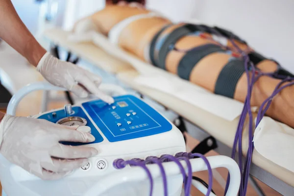 Tecnologia Moderna Saúde Médica Tratamento Beleza Com Eletroestimulação Ems Emagrecimento — Fotografia de Stock