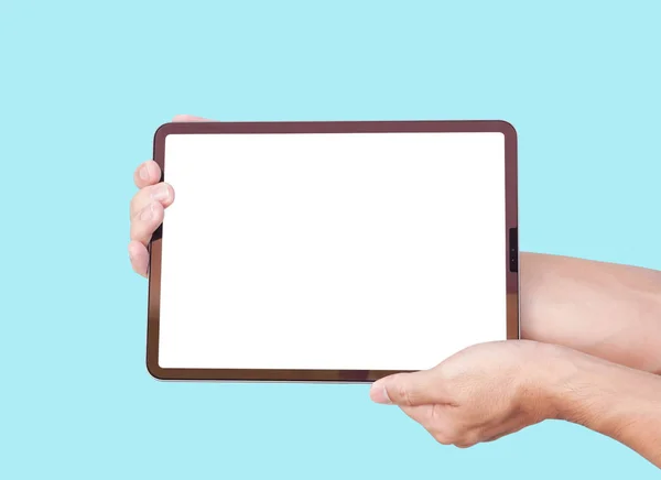 Primer plano hombre mano celebración tableta digital con pantalla blanca para texto o concepto de concepto de publicidad de productos — Foto de Stock