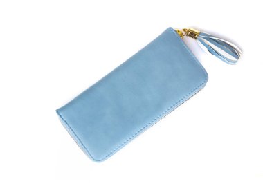 Beyaz arka plan üzerinde closeup modern mavi kadın cüzdan moda