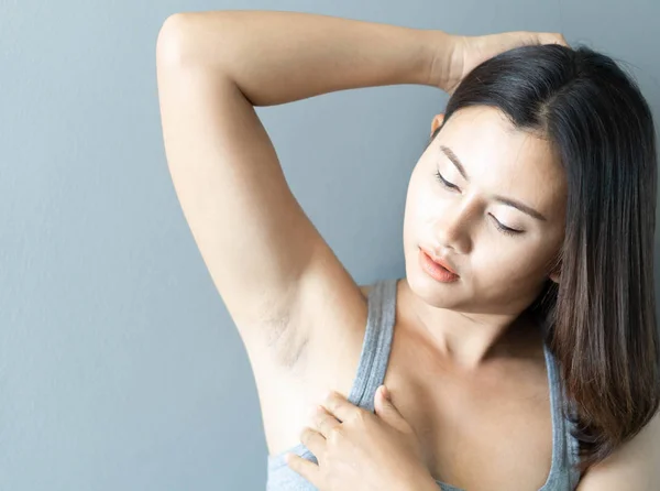 Women problem black armpit with grey background for skin care and beauty concept, selective focus — Stock Photo, Image