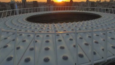 Kiev, Ukrayna. Havadan görünümü Olimpiyat Stadı. Futbol Arena günbatımı üzerinde