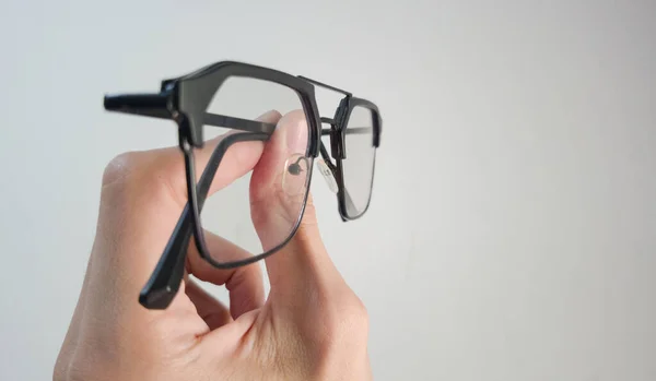 El Tutma Gözlüğü Görüş, Optik ve Açıklık Konsepti