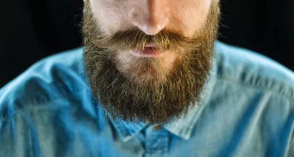 Atrybuty Wyglądu Męskich Hipster Wąsy Brodę Bliska Portret Brodatego Mężczyzny — Zdjęcie stockowe