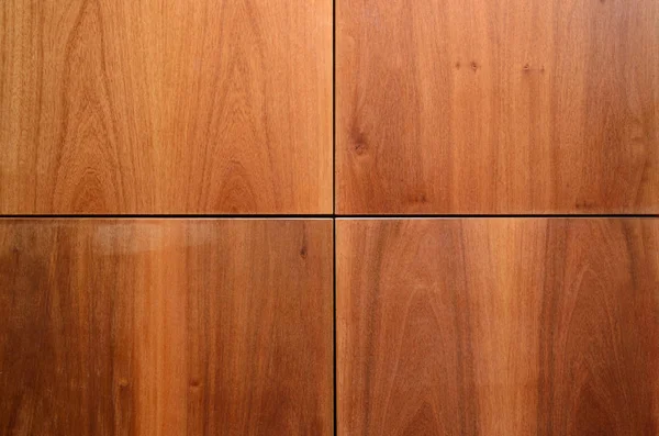 木の仕上げ壁パネルの背景 インテリア 外壁やキッチン外壁に木製パネルから装飾的な仕上げの接合部 — ストック写真