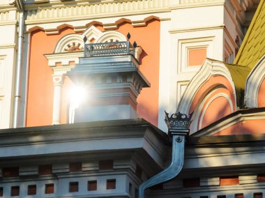 Ön cephe Dekorasyonundaki Mimari Aşırılıklar