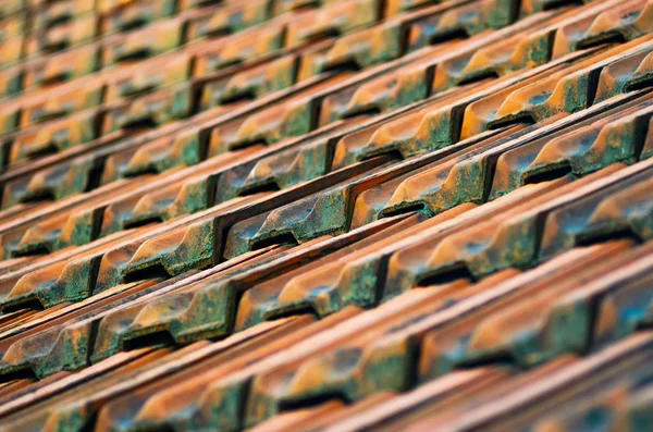 赤いセラミック屋根のタイル背景 — ストック写真