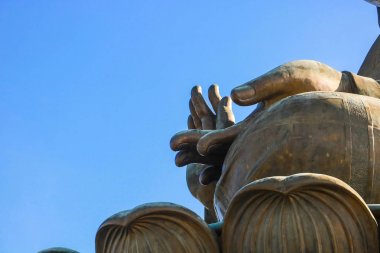 Tian Tan Buddha Hong Kong Po Lin Manastırı'nda.