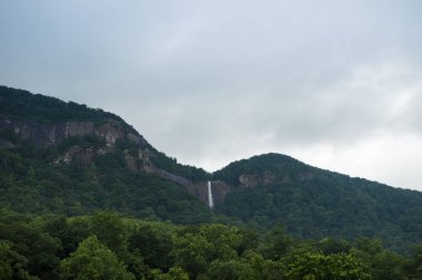 Bulutlar dağlar. Baca rock, Nc, ABD