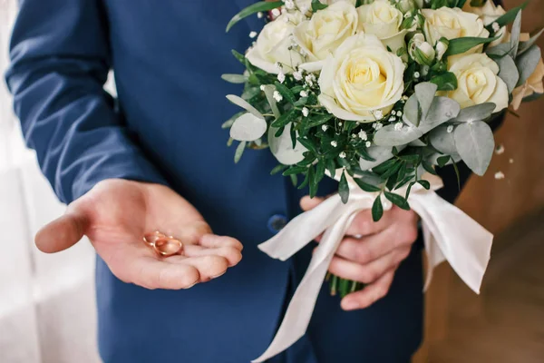 Groom Suit Holds One Hand Bouquet Wedding Rings Palm — Stock Photo, Image