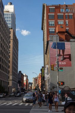 New York, New York / Usa - Mayıs / 27 / 2019: New York Graffiti ve Ev Reklamcılığı