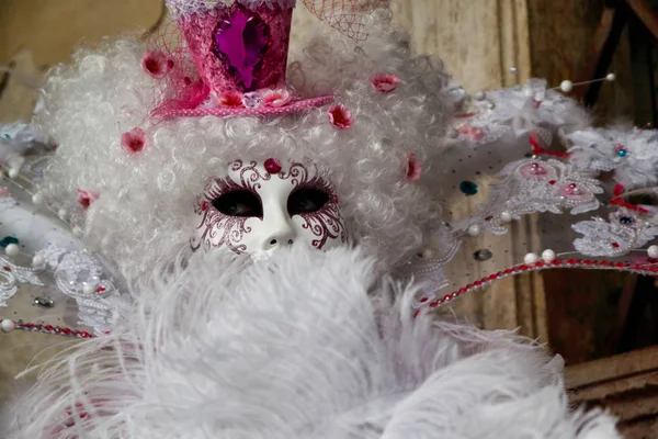 Carnaval Máscara Branco Rosa Traje Festival Tradicional Veneza Itália — Fotografia de Stock