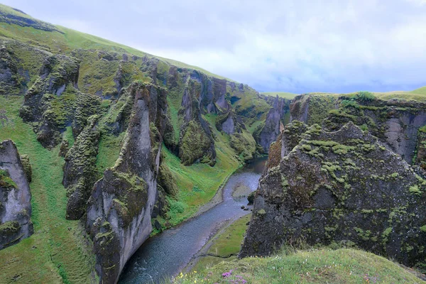 Profondo Tortuoso Canyon Fluviale Circa Milioni Anni Con Percorso Piedi — Foto Stock