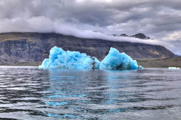 Jkulsrin Glacier, icebergs, mountains, iceberg lagoon, blue ice, Iceland