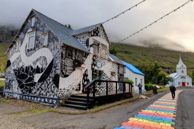 Merkez yol graifitti tür ev