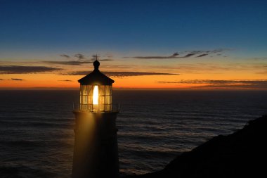 Uzun pozlama ve günbatımı Haceta deniz feneri, Oregon