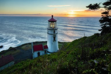 Uzun pozlama ve günbatımı Haceta deniz feneri, Oregon