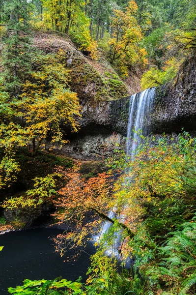 Herbstfarben Wasserfälle Langzeitbelichtung Herbstfarben Oregon — Stockfoto