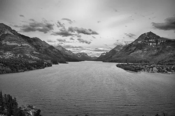 Parque Nacional Waterton, Prince of Wales Hotel — Foto de Stock